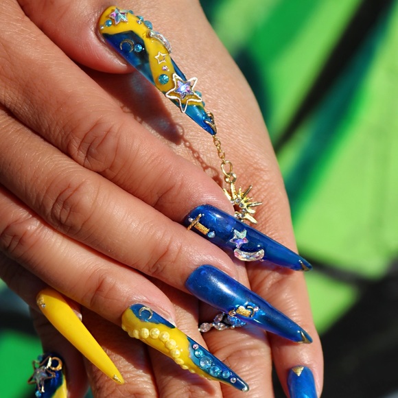 Celestial Nail Art Stiletto Press On Nails Size Medium - Picture 3 of 3